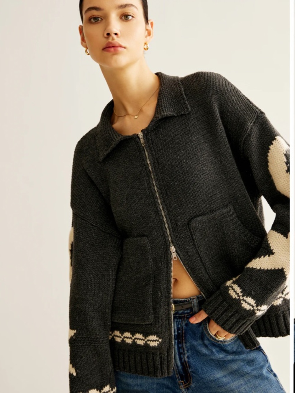 Commense Cardigan - Picture 2 of 11